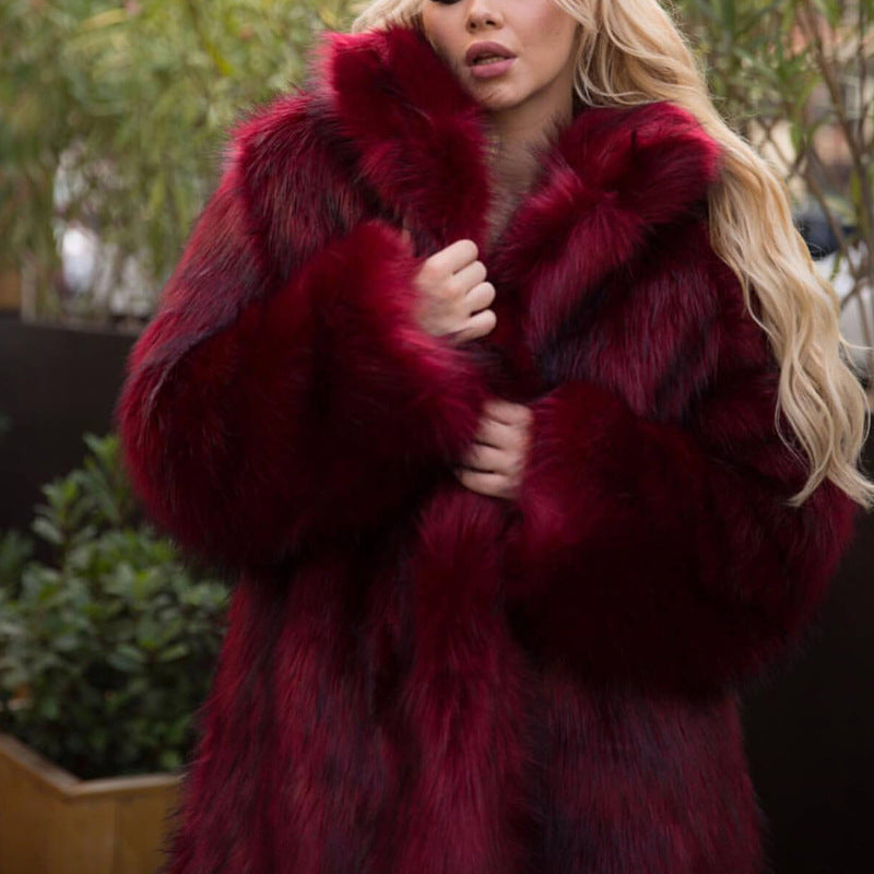 Women's Luxurious Faux Fur Coat with Voluminous Sleeves