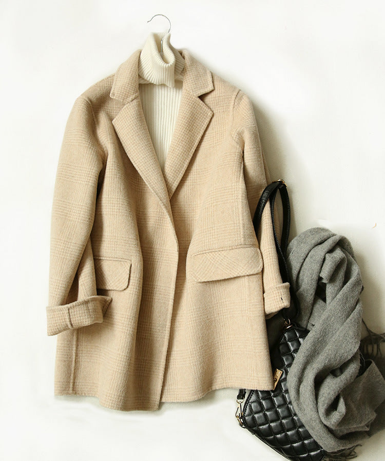 Women's Wool Winter Jacket with Check Pattern and Lapel Collar