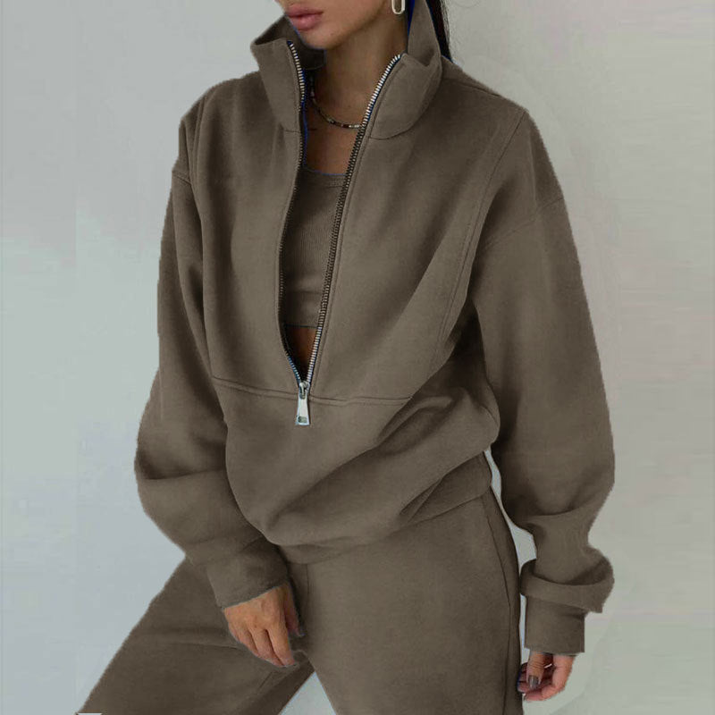 Women's Short Half-zip Sweatshirt and Jogging Pants Set with Stand-up Collar, Oversized Cut and Soft French Terry