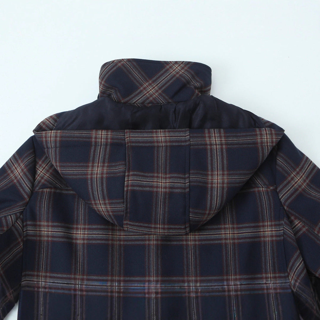 Women's Short Jacket in Boxy Cut with Large Shirt Collar and Plaid Pattern