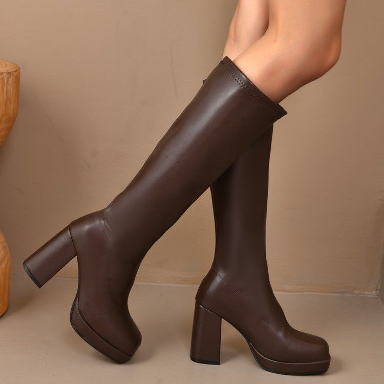 Women's Knee-high Plateau Boots with Chunky Block Heel and High-gloss Patent Look