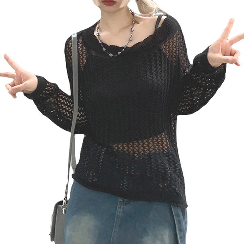 Women's Airy Knitted Pullover with Fine Mesh Pattern