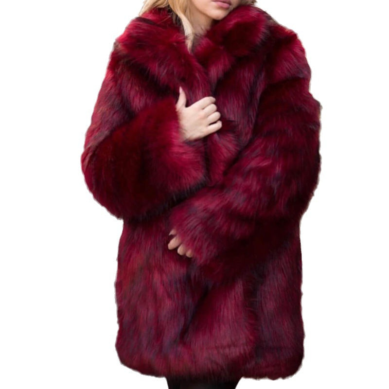 Women's Luxurious Faux Fur Coat with Voluminous Sleeves