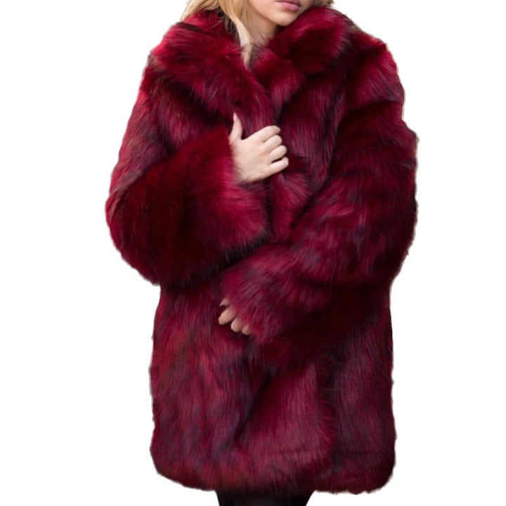 Women's Luxurious Faux Fur Coat with Voluminous Sleeves