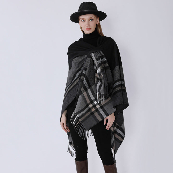 Women's Cape Wrap made of Wool Blend with Tie Belt and Check Pattern