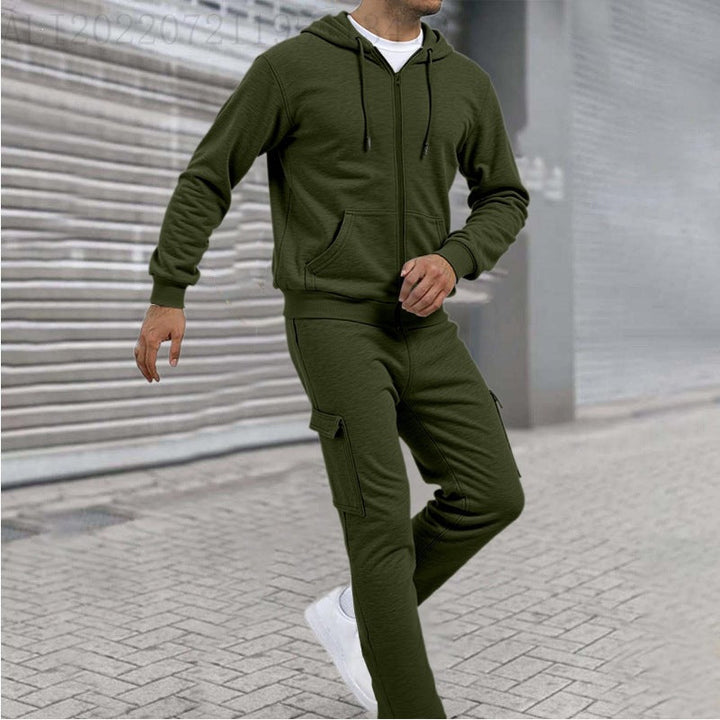 Men's Sporty Zip Sweat Set with Cargo Joggers, Ergonomic Seams, and Ribbed Cuffs