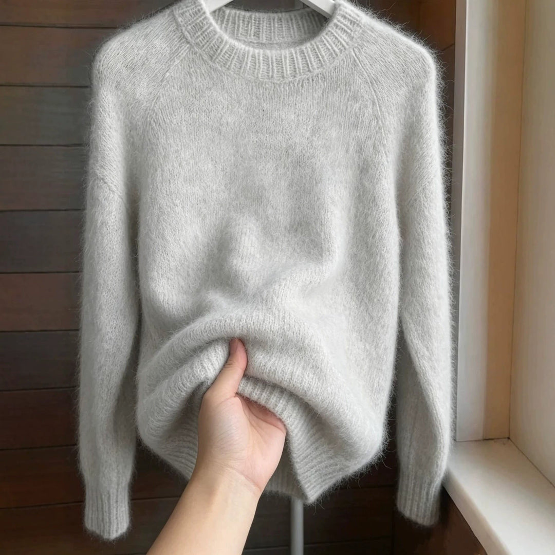Women's Oversized Mohair-Mix Crew Neck Sweater with Raglan Sleeves and Ribbed Hem
