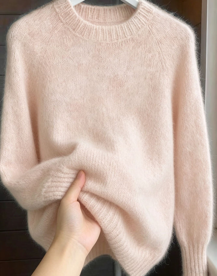 Women's Oversized Mohair-Mix Crew Neck Sweater with Raglan Sleeves and Ribbed Hem