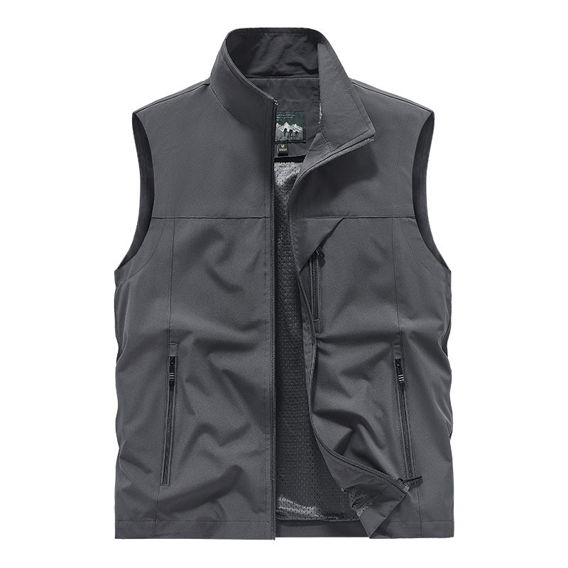 Men's Breathable Softshell Outdoor Vest with Mesh Inner Lining and Zipper Pockets