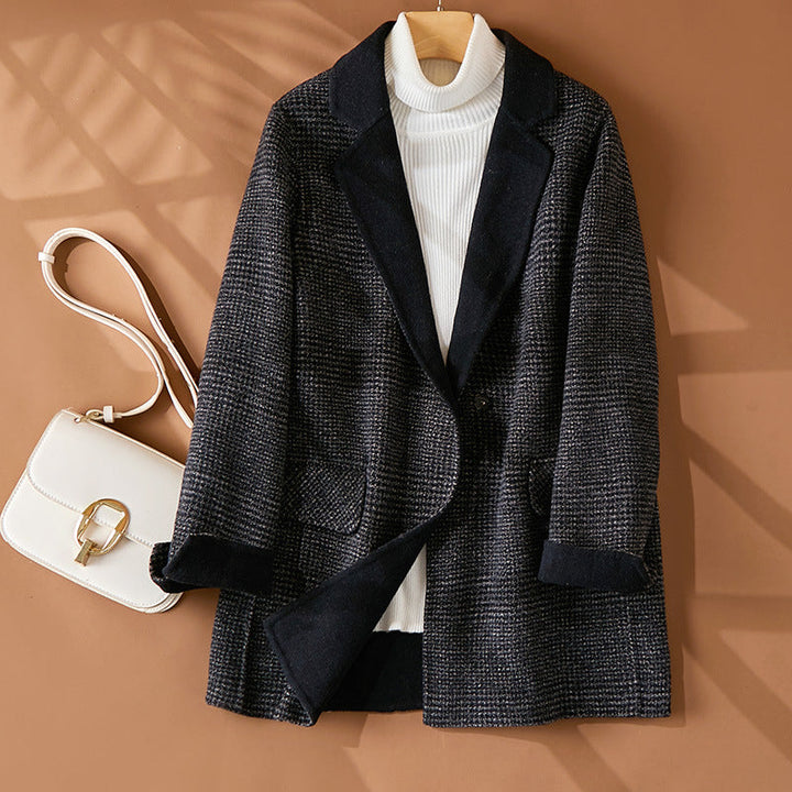 Women's Wool Winter Jacket with Check Pattern and Lapel Collar