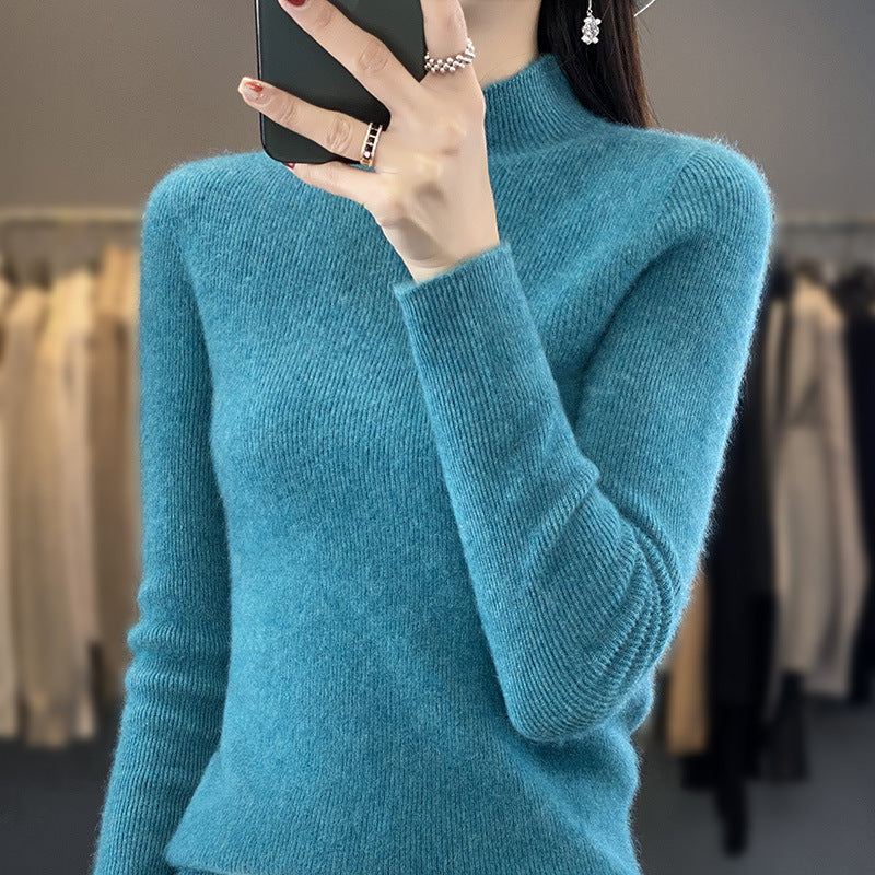 Women's Slim Fine Knit Mock Neck Sweater made of Fine Angora Blend