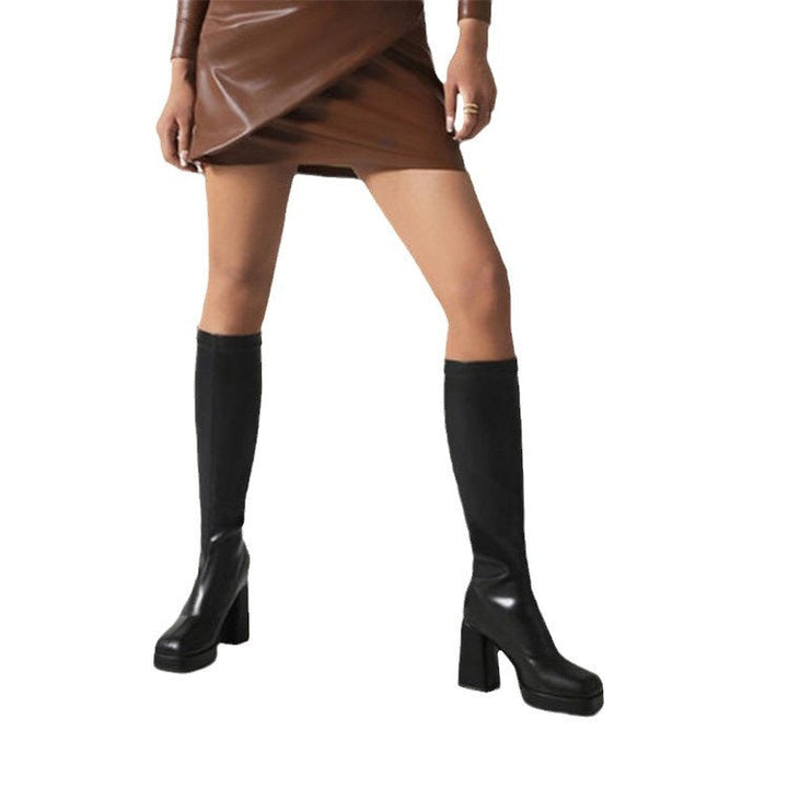 Women's Knee-high Plateau Boots with Chunky Block Heel and High-gloss Patent Look