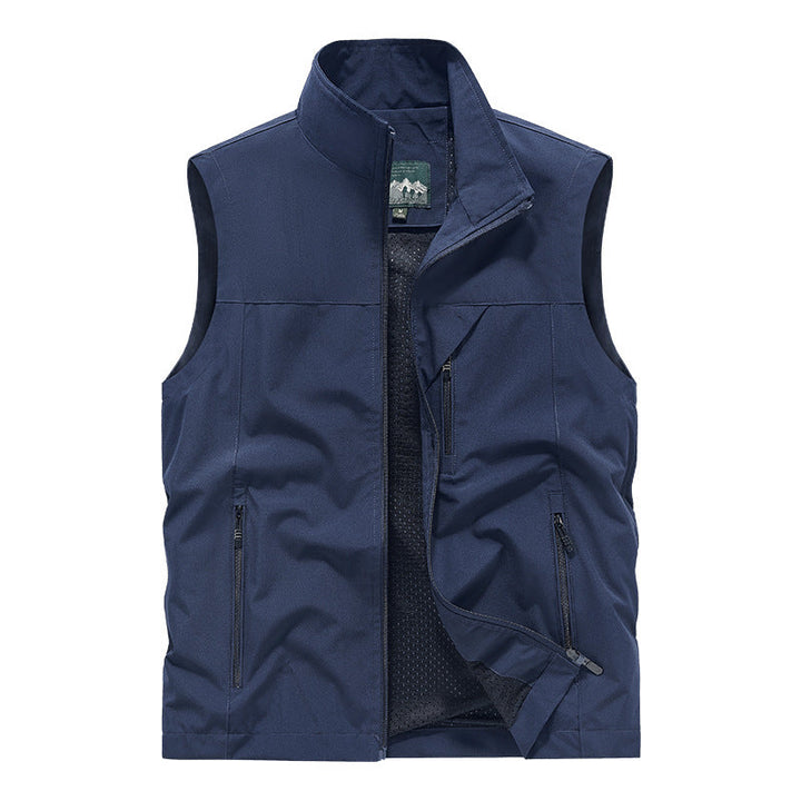 Men's Breathable Softshell Outdoor Vest with Mesh Inner Lining and Zipper Pockets