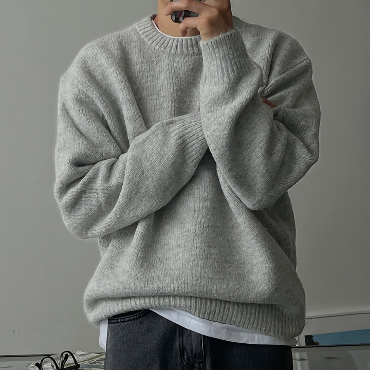 Men's Casual, Oversized Knit Sweater with Distressed Details