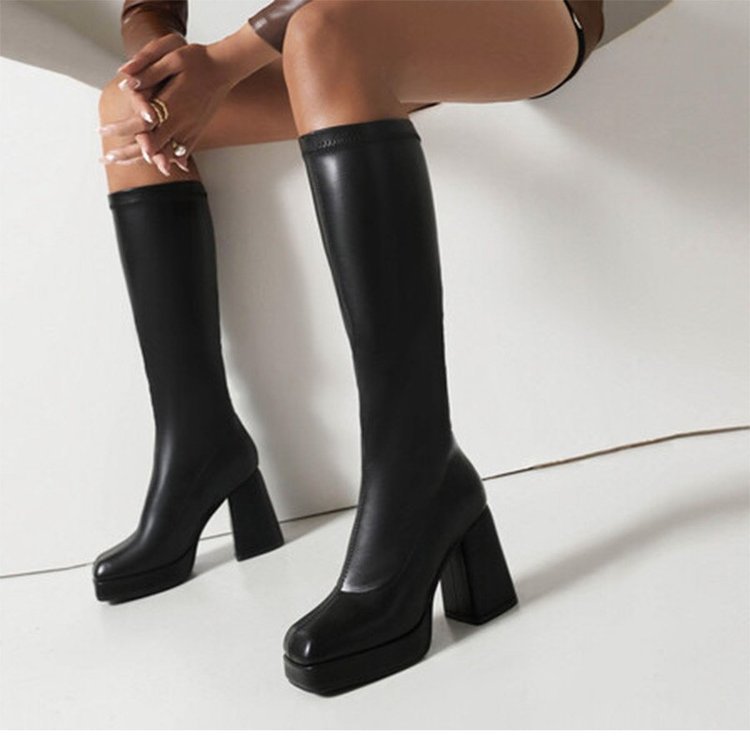 Women's Knee-high Plateau Boots with Chunky Block Heel and High-gloss Patent Look