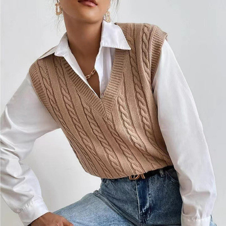 Women's Knit Vest with V-Neck and Cable Pattern