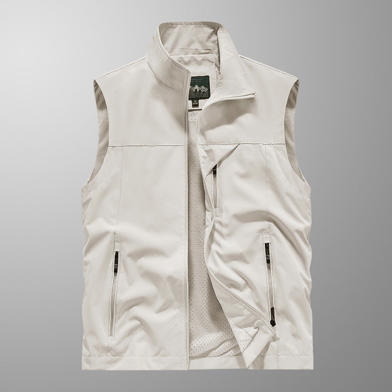 Men's Breathable Softshell Outdoor Vest with Mesh Inner Lining and Zipper Pockets