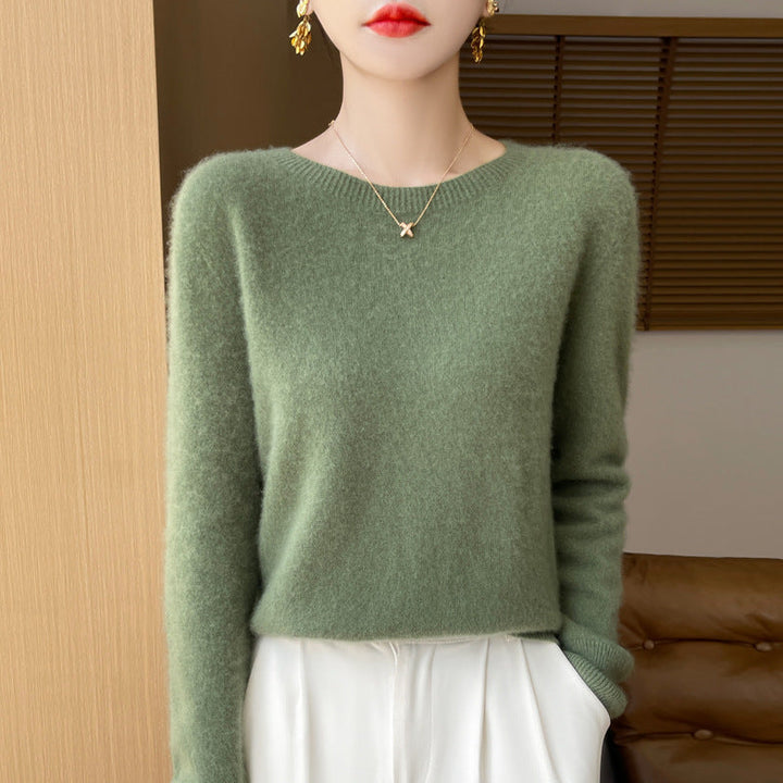 Women's Soft Mohair-Effect Round Neck Sweater with Fine Ribbed Hem and Light Oversize Fit