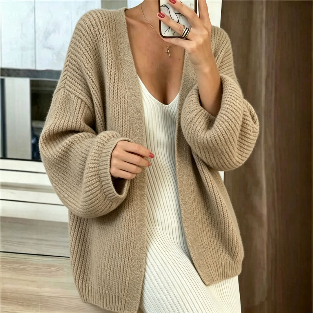 Women Oversize Cardigan made of Coarse Ribbed Knit with Balloon Sleeves