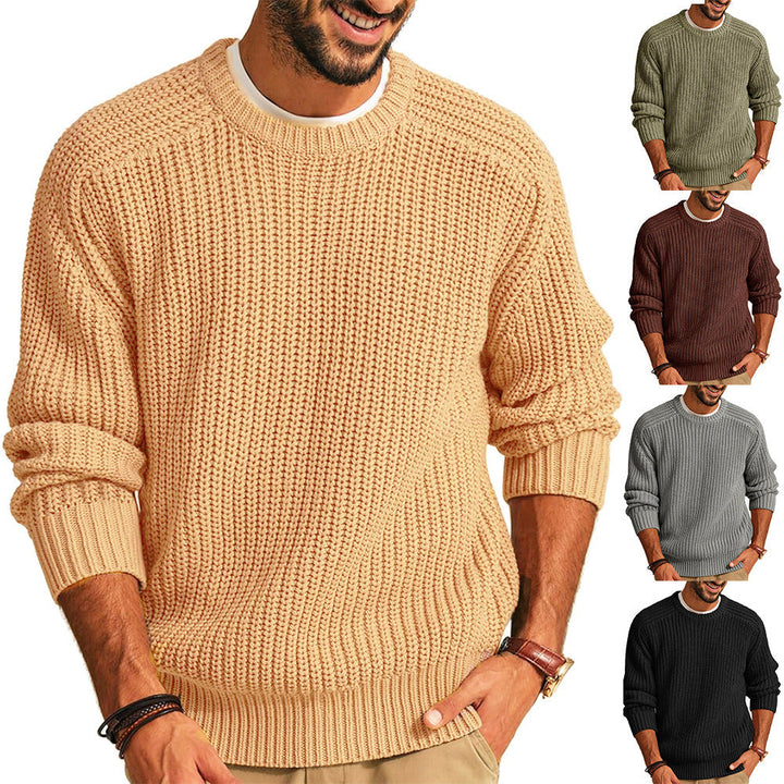Men's Chunky Knit Pullover with Round Neck and Casual Fit