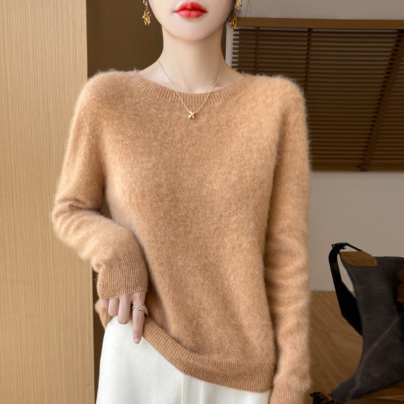 Women's Soft Mohair-Effect Round Neck Sweater with Fine Ribbed Hem and Light Oversize Fit