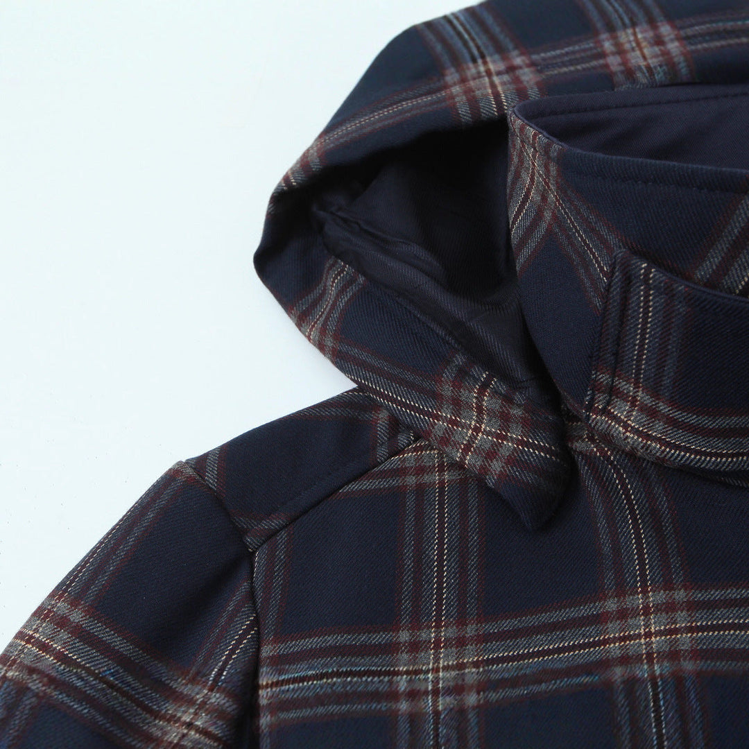 Women's Short Jacket in Boxy Cut with Large Shirt Collar and Plaid Pattern