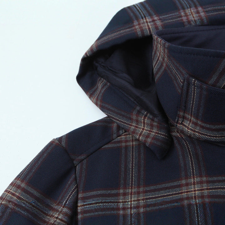 Women's Short Jacket in Boxy Cut with Large Shirt Collar and Plaid Pattern