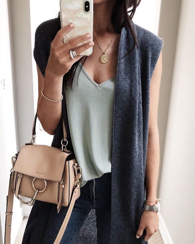 Women's Knit Vest in a Casual Oversized Design with Open Fronts and Short Sleeve Length