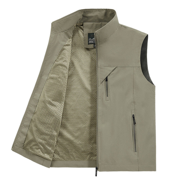 Men's Breathable Softshell Outdoor Vest with Mesh Inner Lining and Zipper Pockets