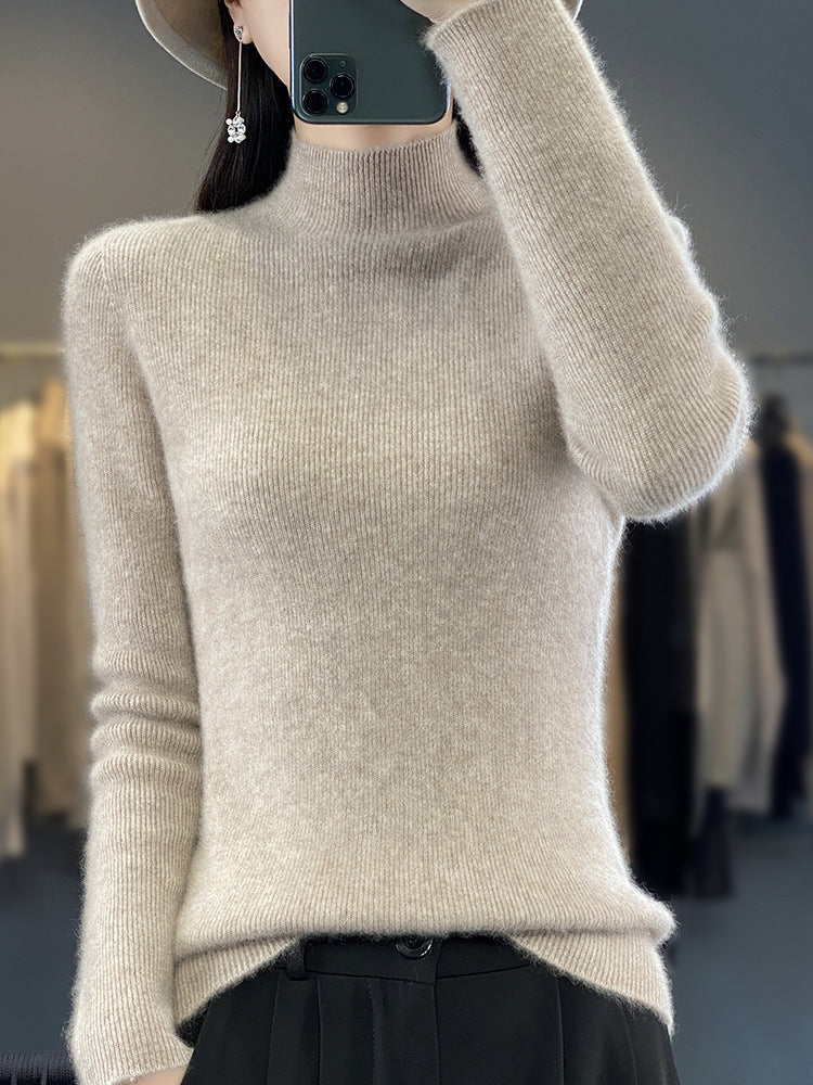 Women's Slim Fine Knit Mock Neck Sweater made of Fine Angora Blend