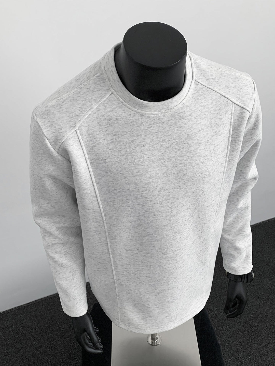 Men's Sweatshirt with Structured Seam Details and Round Neck
