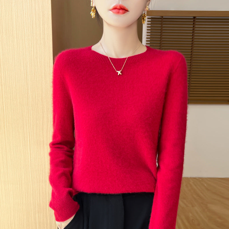 Women's Soft Mohair-Effect Round Neck Sweater with Fine Ribbed Hem and Light Oversize Fit
