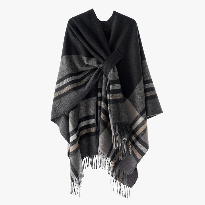 Women's Cape Wrap made of Wool Blend with Tie Belt and Check Pattern