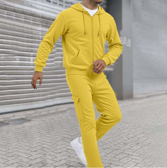 Men's Sporty Zip Sweat Set with Cargo Joggers, Ergonomic Seams, and Ribbed Cuffs