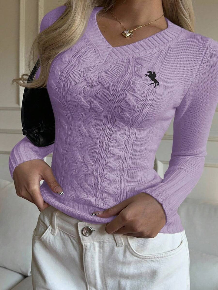 Women's Fine Knit Sweater with V-Neck and Textured Cable Pattern