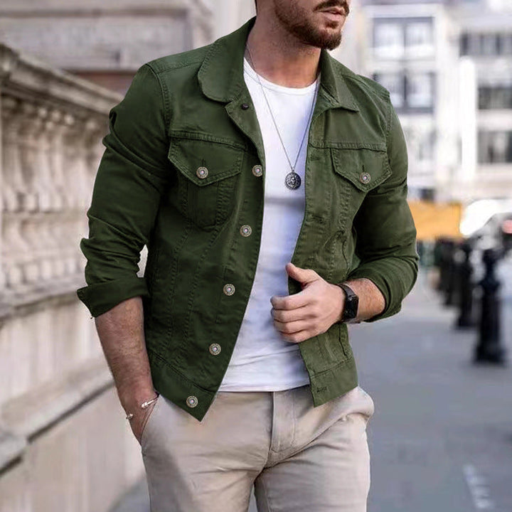 Men's Tailored Denim Jacket in Trucker Style with Chest Pockets and Metal Buttons