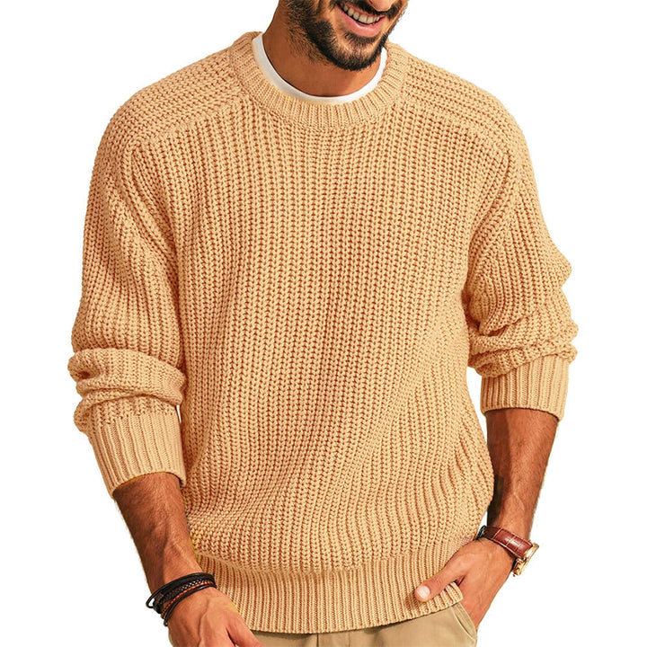 Men's Chunky Knit Pullover with Round Neck and Casual Fit