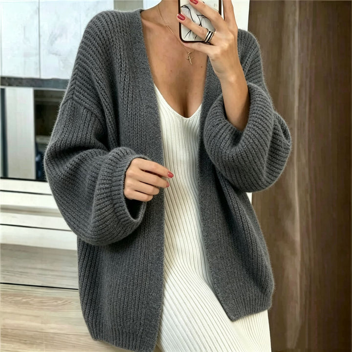 Women Oversize Cardigan made of Coarse Ribbed Knit with Balloon Sleeves