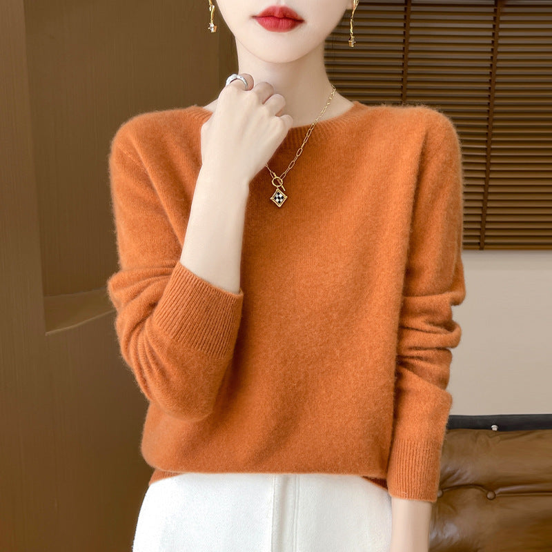 Women's Soft Mohair-Effect Round Neck Sweater with Fine Ribbed Hem and Light Oversize Fit