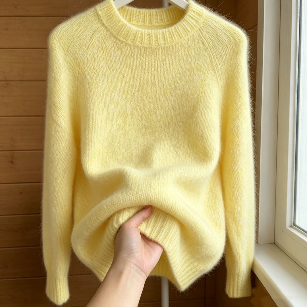 Women's Oversized Mohair-Mix Crew Neck Sweater with Raglan Sleeves and Ribbed Hem