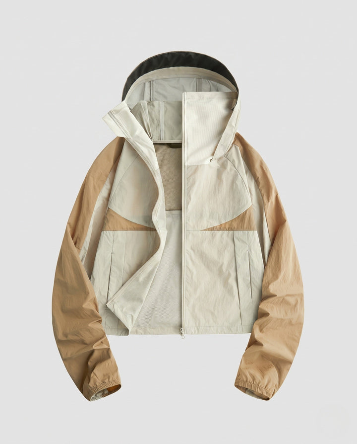 Women's Lightweight Functional Jacket with Breathable Inserts and Adjustable Hood Design