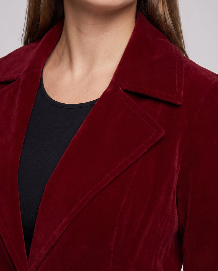 Women's Elegant Tailcoat with Wide Lapels and Tailored Fit