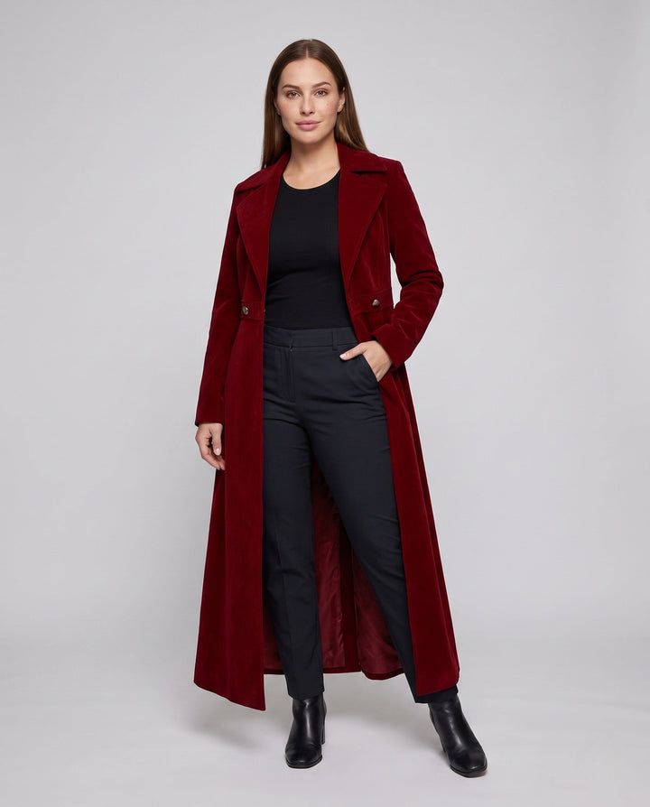 Women's Elegant Tailcoat with Wide Lapels and Tailored Fit