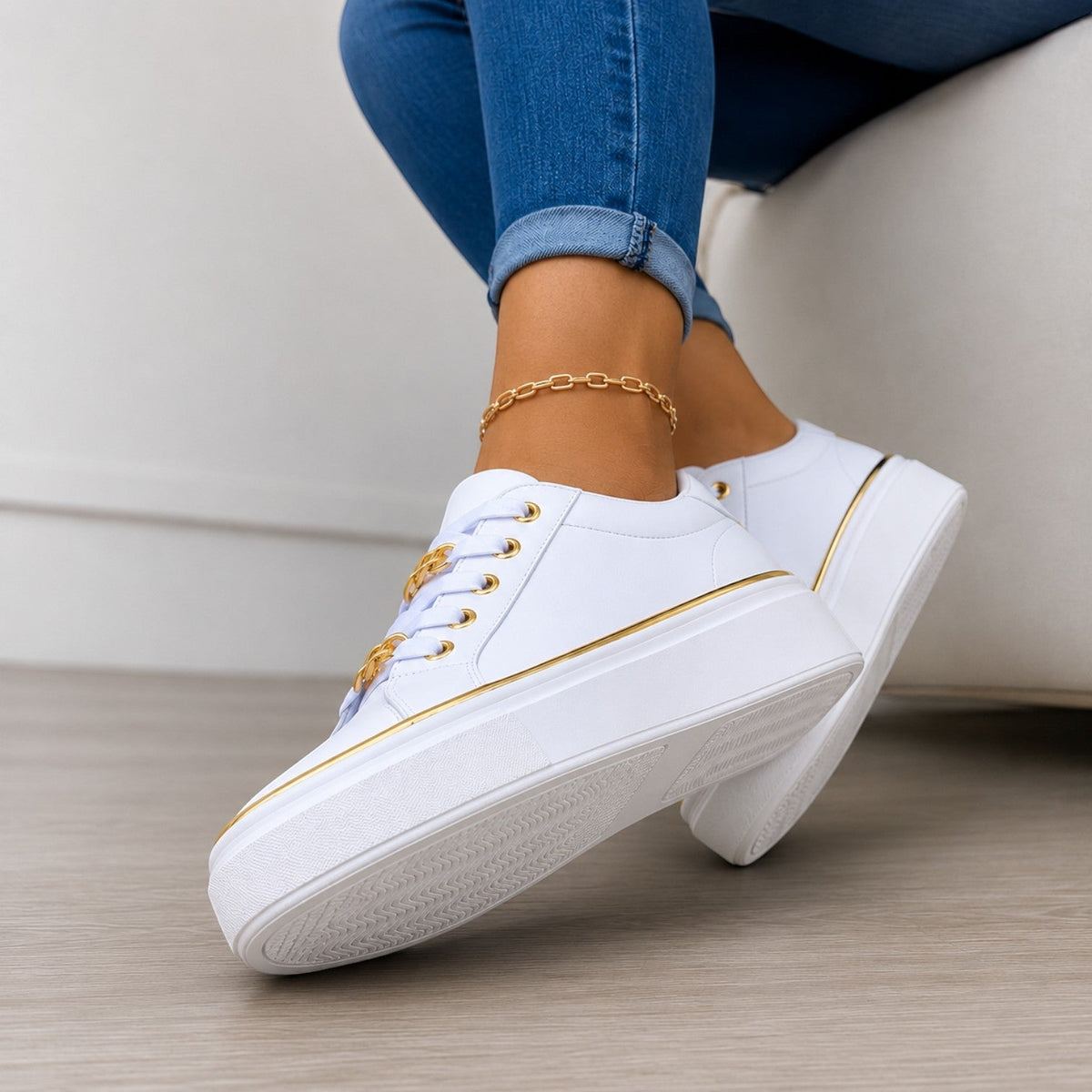 Women's Flatform Trainers with Metallic Trim and Chain Lace Detail