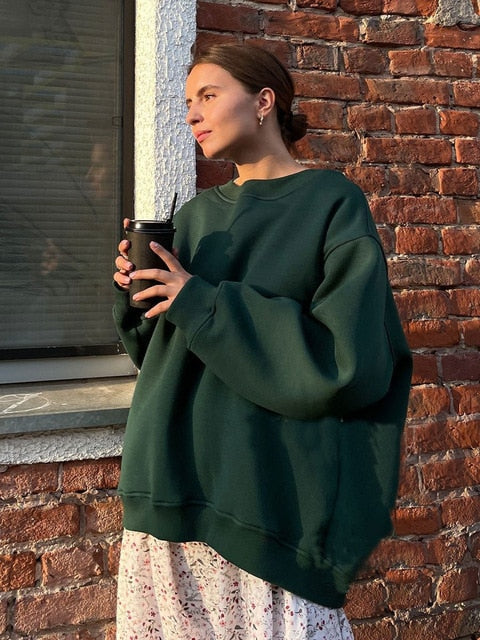 Women's Oversized Sweatshirt in Solid Color Design