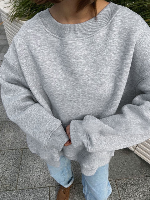 Women's Oversized Sweatshirt in Solid Color Design