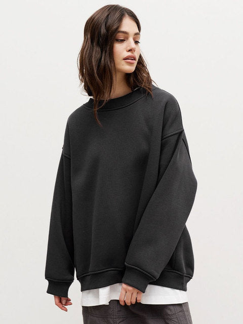 Women's Oversized Sweatshirt in Solid Color Design
