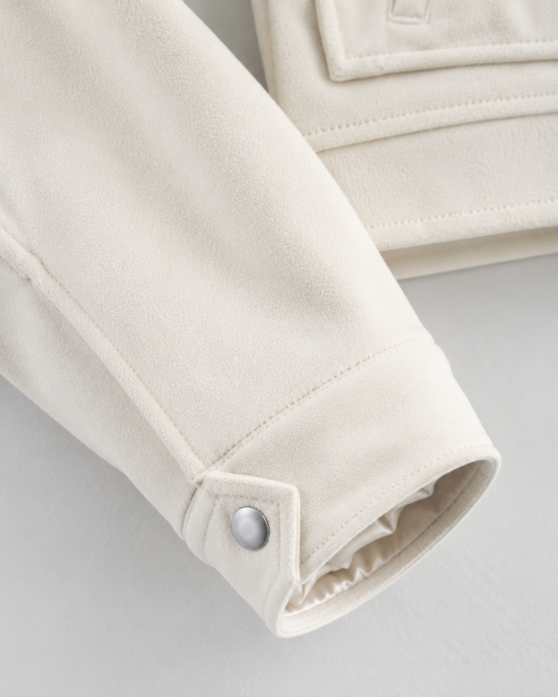 Women's Cropped Suede Jacket - Snap Flap Pockets