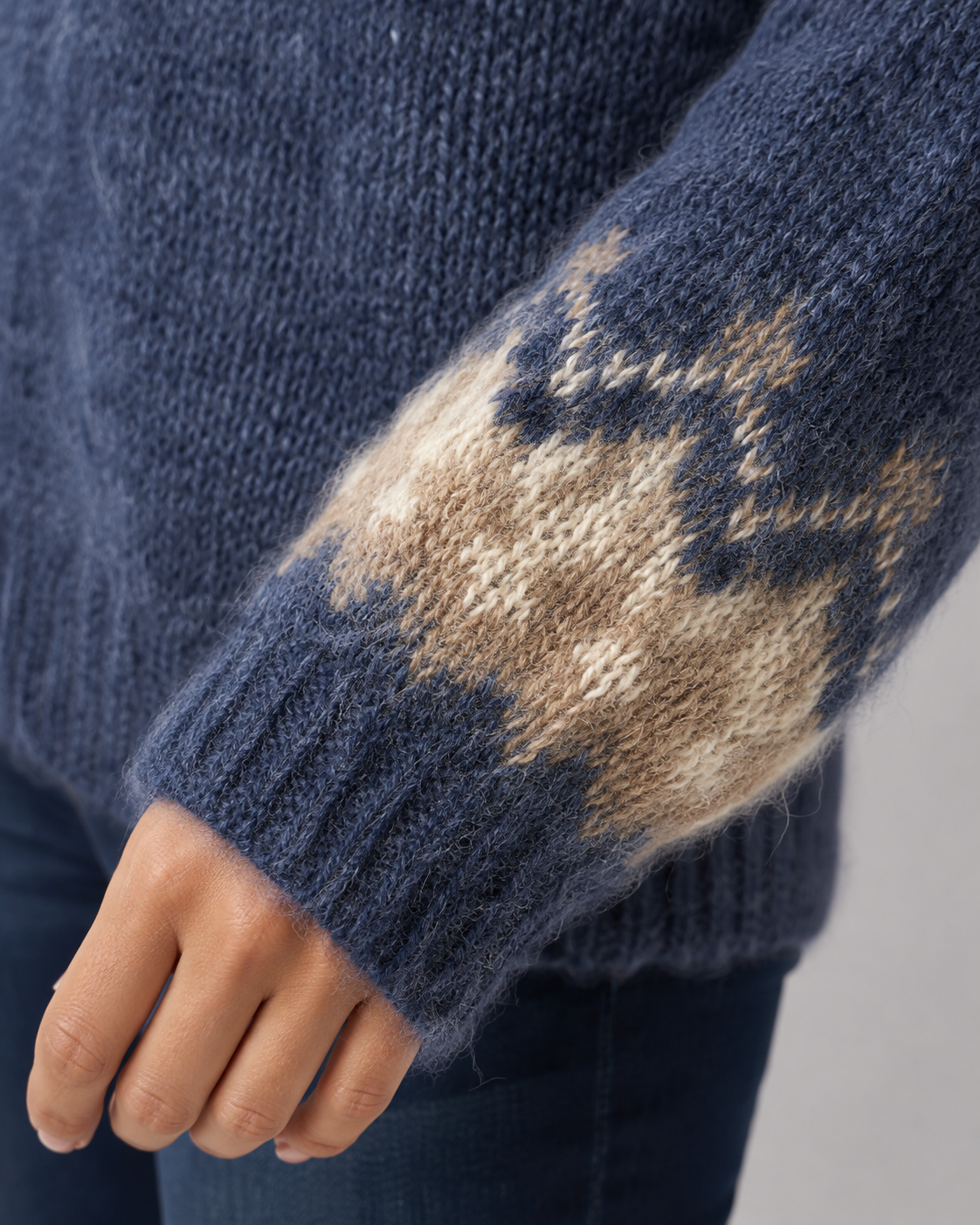 Women's Fair Isle Knit Sweater - Crew Neck Relaxed Fit