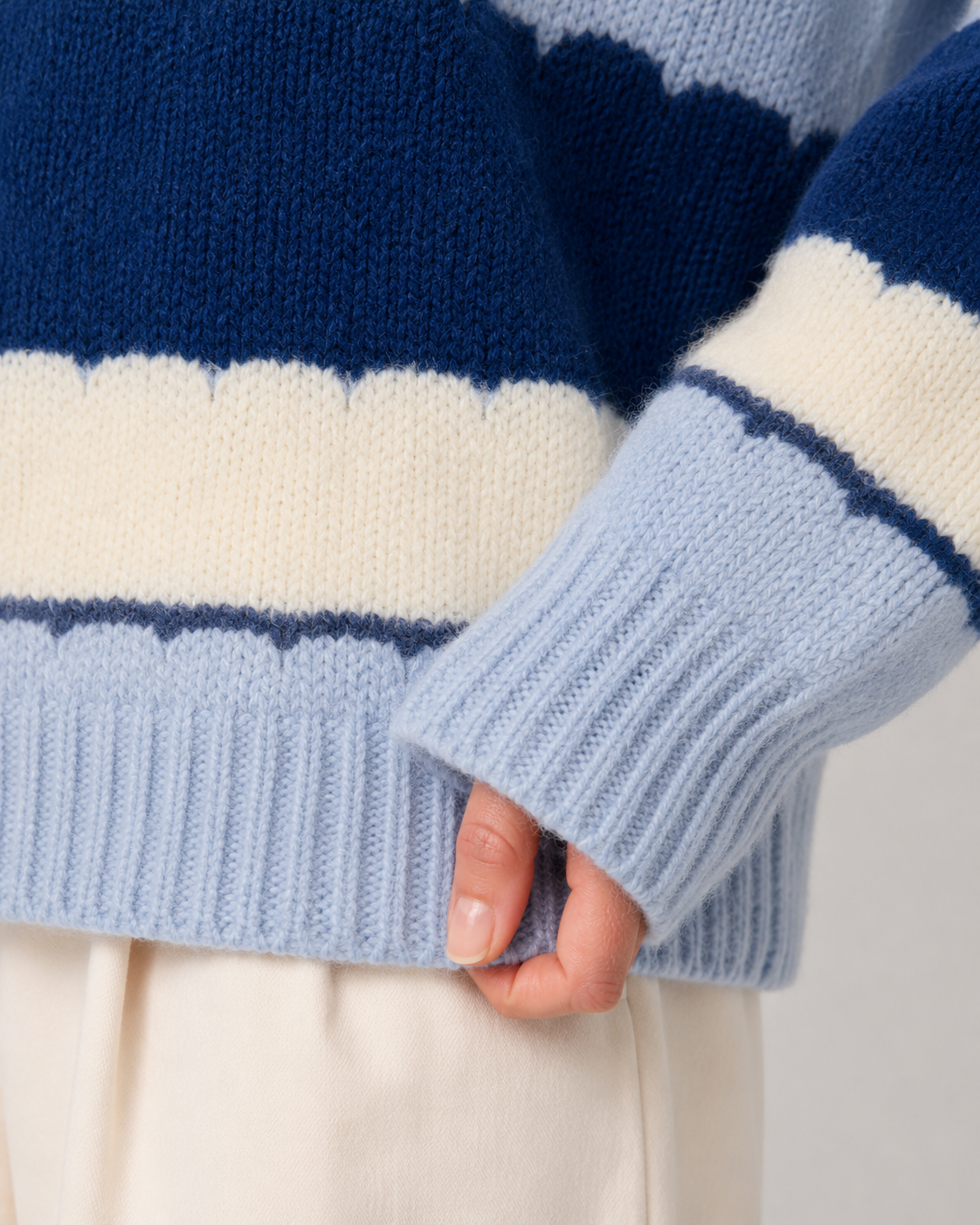 Women's Striped Colour Block Knit Sweater - Crew Neck Relaxed Fit